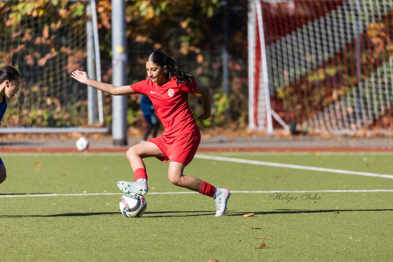 Bild 399 - wCJ Eimsbuettler TV - FC Rosengarten : Ergebnis: 2:0